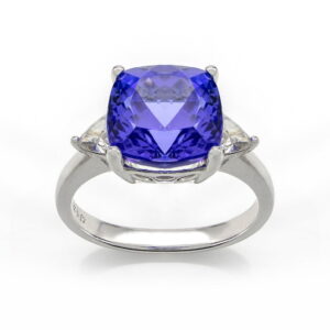 18K White Gold Tanzanite/Diamond Dress Ring 6.22CT
