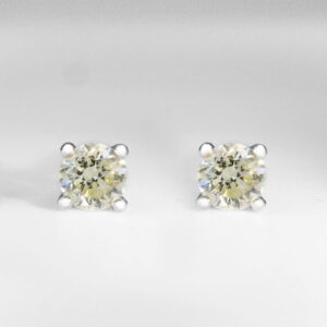 9K White Gold Diamond Claw Stud Earrings 0.40CT